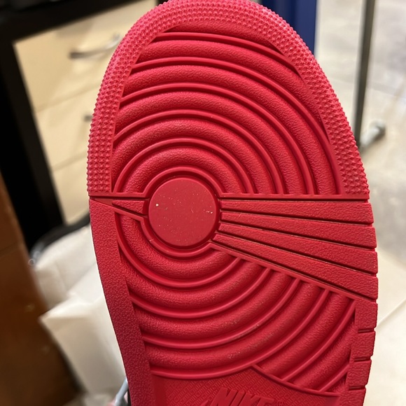 Brand new in box Air Jordan’s 1 Centre Court - Picture 3 of 5